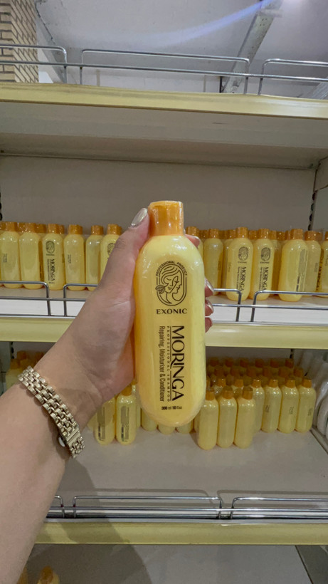 شامپو موی سر حاوی روغن مورینگا 300 میل